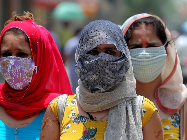 दिल्ली में 52.3 डिग्री सेल्सियस तापमान, मुंगेशपुर में रिकॉर्ड तोड़ गर्मी