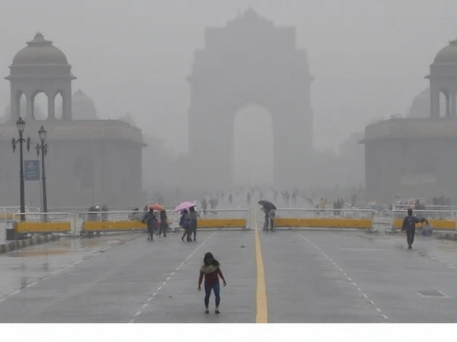 दिल्ली मौसम आज: गरज के साथ बारिश की संभावना, IMD ने चार दिन सक्रिय मॉनसून कहा